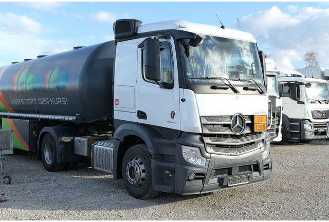 Mercedes-Benz 1846 Actros 4x2, Hydr., ADR, Leicht, Klima, Navi - Tractor unit: picture 4 Mercedes-Benz 1846 Actros 4x2, Hydr., ADR, Leicht, Klima, Navi - Tractor unit: picture 4