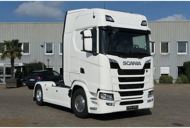 Scania S 560 R Super Highline, Retarder, Voll-Luft - Tractor unit: picture 4 Scania S 560 R Super Highline, Retarder, Voll-Luft - Tractor unit: picture 4