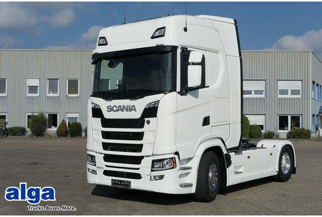Scania S 560 R Super Highline, Retarder, Voll-Luft - Tractor unit: picture 1 Scania S 560 R Super Highline, Retarder, Voll-Luft - Tractor unit: picture 1
