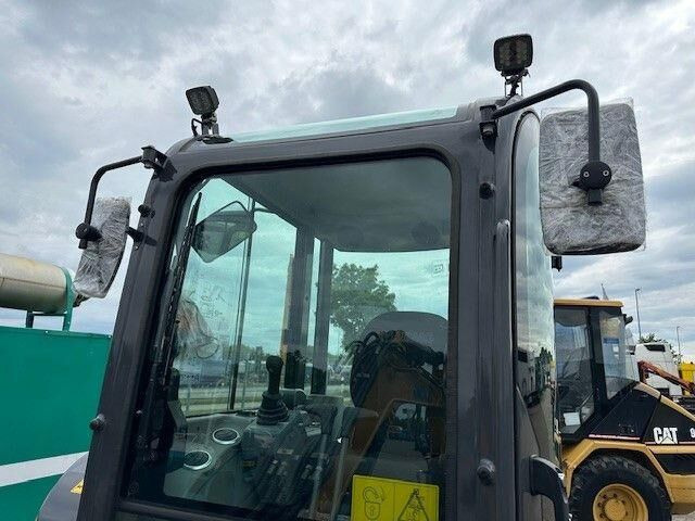 XCMG XE35, Gummikette, Greifer + Hammer, Klima,Yanmar - Mini excavator: picture 3 XCMG XE35, Gummikette, Greifer + Hammer, Klima,Yanmar - Mini excavator: picture 3