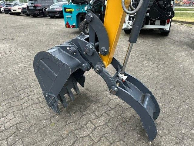 XCMG XE35, Gummikette, Greifer + Hammer, Klima,Yanmar - Mini excavator: picture 4 XCMG XE35, Gummikette, Greifer + Hammer, Klima,Yanmar - Mini excavator: picture 4