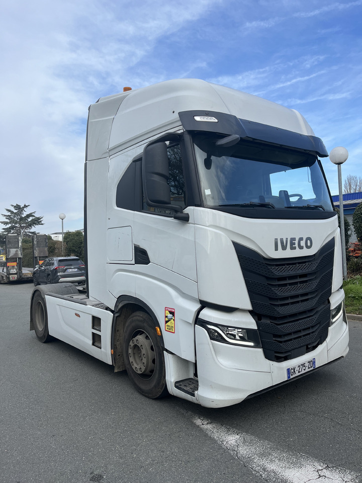 Iveco Saway 530 - Tractor unit: picture 1 Iveco Saway 530 - Tractor unit: picture 1
