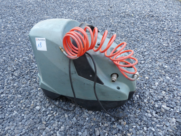 Compresseur Hitachi EC58 - Air compressor: picture 1 Compresseur Hitachi EC58 - Air compressor: picture 1