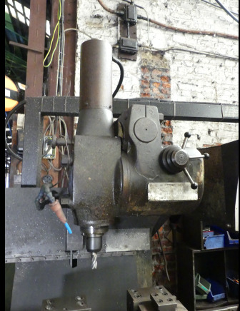 Fraiseuse universelle CNC 3 axes Abene - Milling machine: picture 2 Fraiseuse universelle CNC 3 axes Abene - Milling machine: picture 2