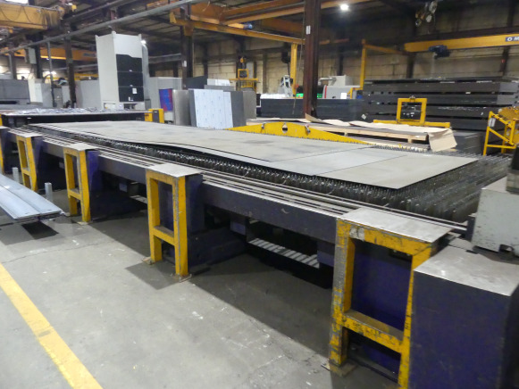 Machine de découpe laser CO² avec refroidisseur et aspiration de fumée Bystronic Bylaser 6000 - Metalworking machinery: picture 3 Machine de découpe laser CO² avec refroidisseur et aspiration de fumée Bystronic Bylaser 6000 - Metalworking machinery: picture 3