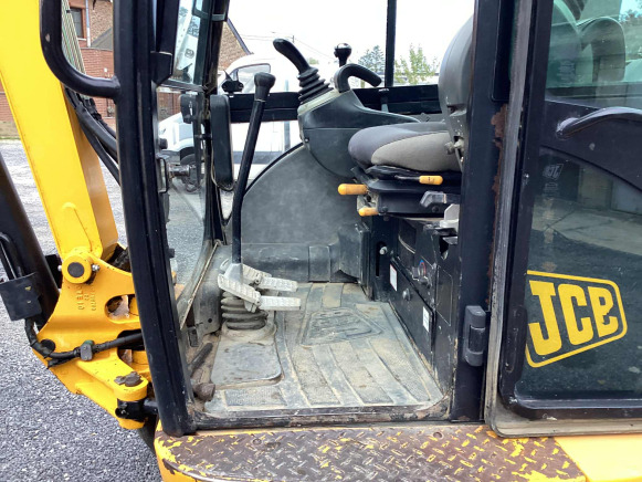 Mini pelle JCB 8030 ZTS - 2010 - 2.288 hrs - Mini excavator: picture 5 Mini pelle JCB 8030 ZTS - 2010 - 2.288 hrs - Mini excavator: picture 5