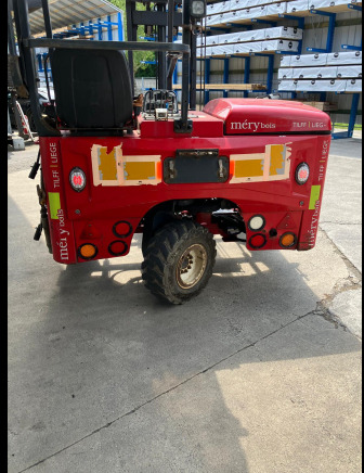 Moffett M8 30.4 - Side loader: picture 3 Moffett M8 30.4 - Side loader: picture 3