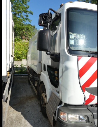 REF:1338 - Camion poubelle Renault Midlum 190DXI (2011-140.758 km) - Refuse truck: picture 3 REF:1338 - Camion poubelle Renault Midlum 190DXI (2011-140.758 km) - Refuse truck: picture 3