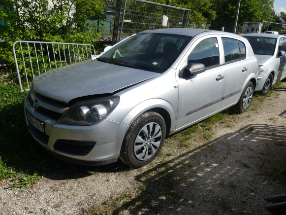 Voiture Opel Astra - Car: picture 1 Voiture Opel Astra - Car: picture 1