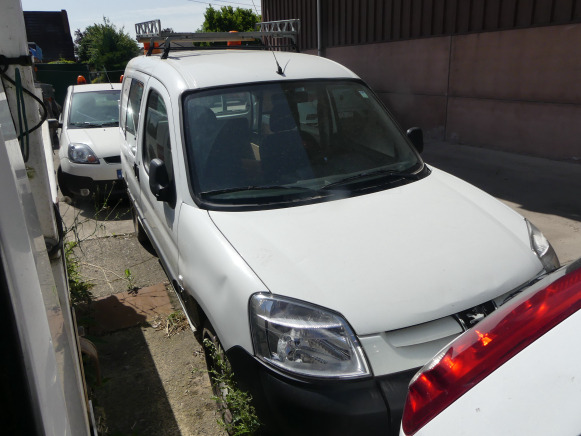 Voiture Peugeot Partner - Small van: picture 4 Voiture Peugeot Partner - Small van: picture 4