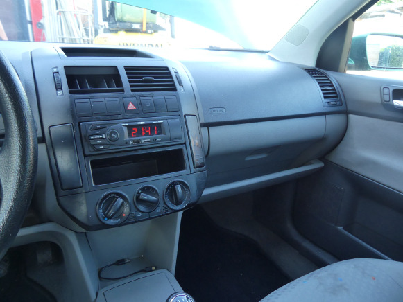 Car Voiture Volkswagen Polo (2002-119.466 km): picture 9