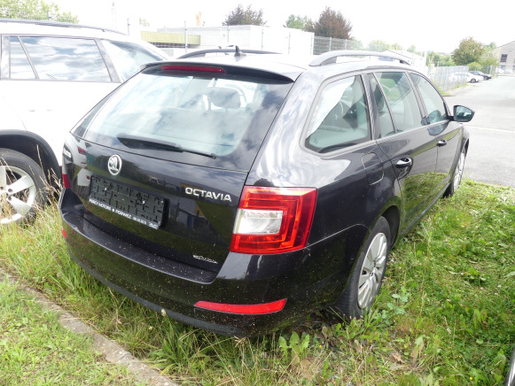 Voiture break Skoda Octavia Combi (2015-167.000 km) - Car: picture 3 Voiture break Skoda Octavia Combi (2015-167.000 km) - Car: picture 3