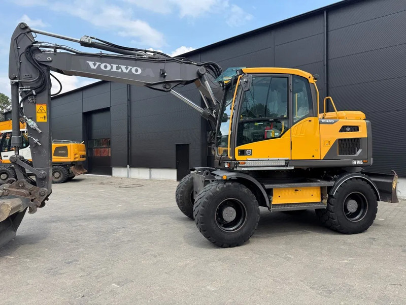 Volvo EW140D 2017 10000 uur ! NETTE NEDERLANDSE MACHINE - Wheel excavator: picture 3 Volvo EW140D 2017 10000 uur ! NETTE NEDERLANDSE MACHINE - Wheel excavator: picture 3