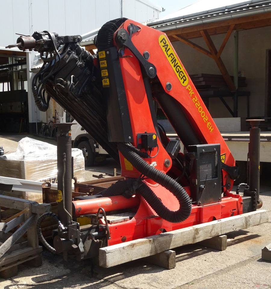 PALFINGER PK 22002-EH D crane - remote control, extra functions, Ladekran, Kran, - Truck mounted crane: picture 4 PALFINGER PK 22002-EH D crane - remote control, extra functions, Ladekran, Kran, - Truck mounted crane: picture 4