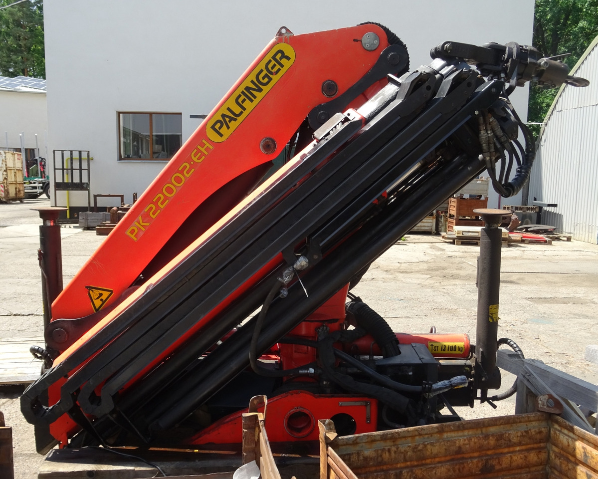 PALFINGER PK 22002-EH D crane - remote control, extra functions, Ladekran, Kran, - Truck mounted crane: picture 1 PALFINGER PK 22002-EH D crane - remote control, extra functions, Ladekran, Kran, - Truck mounted crane: picture 1