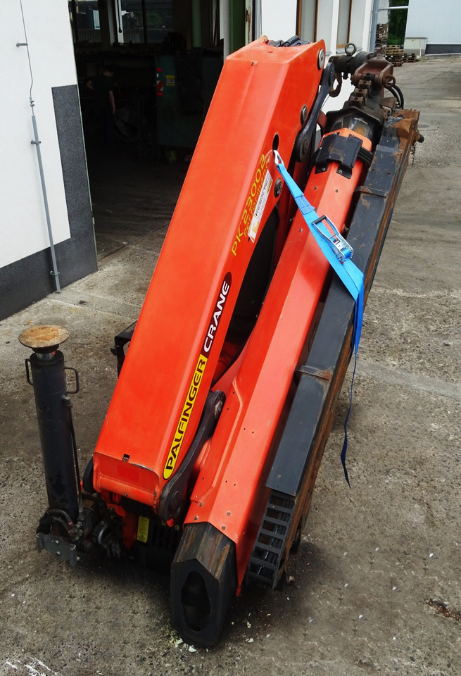 PALFINGER PK 23002 D crane, remote control, extra functions, Ladekran, Kran, gru - Truck mounted crane: picture 2 PALFINGER PK 23002 D crane, remote control, extra functions, Ladekran, Kran, gru - Truck mounted crane: picture 2