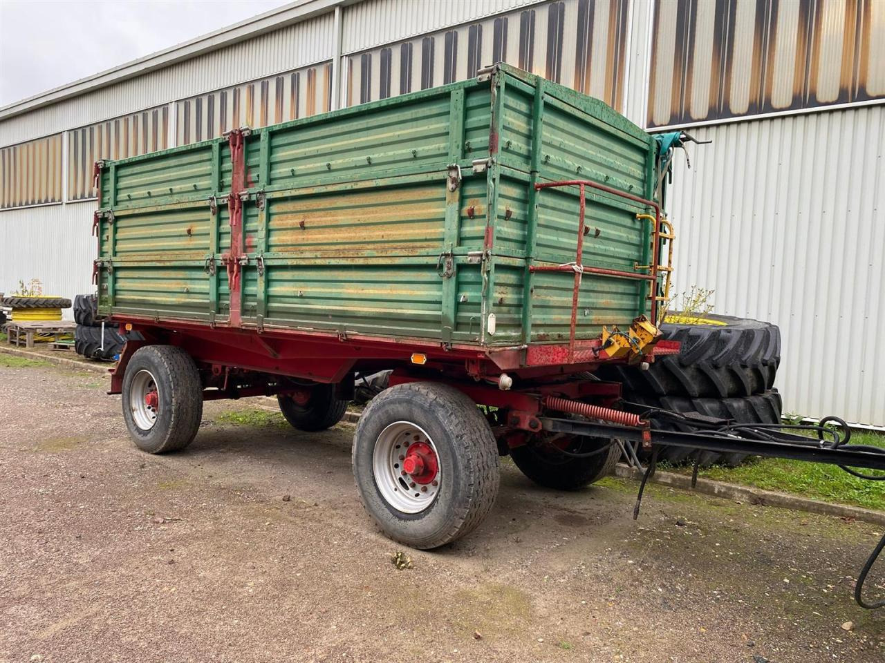Agromet T-149 - Tipper trailer: picture 1 Agromet T-149 - Tipper trailer: picture 1