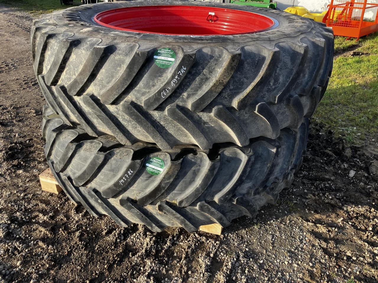 Alliance 520/85R46 VF - Tire for Agricultural machinery: picture 1 Alliance 520/85R46 VF - Tire for Agricultural machinery: picture 1