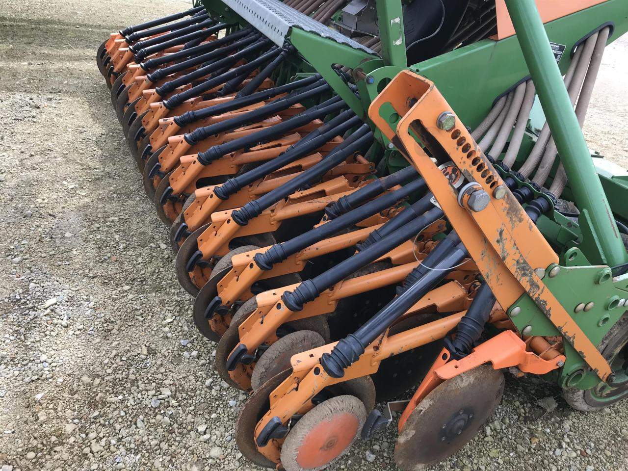 Seed drill Amazone AD-P Super und KG4000: picture 6