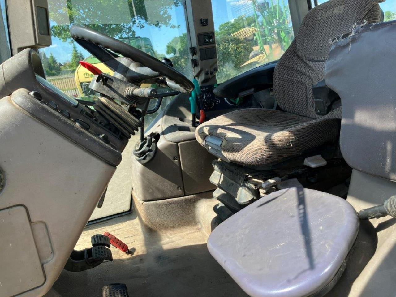 CLAAS Ares 696 - Farm tractor: picture 4 CLAAS Ares 696 - Farm tractor: picture 4