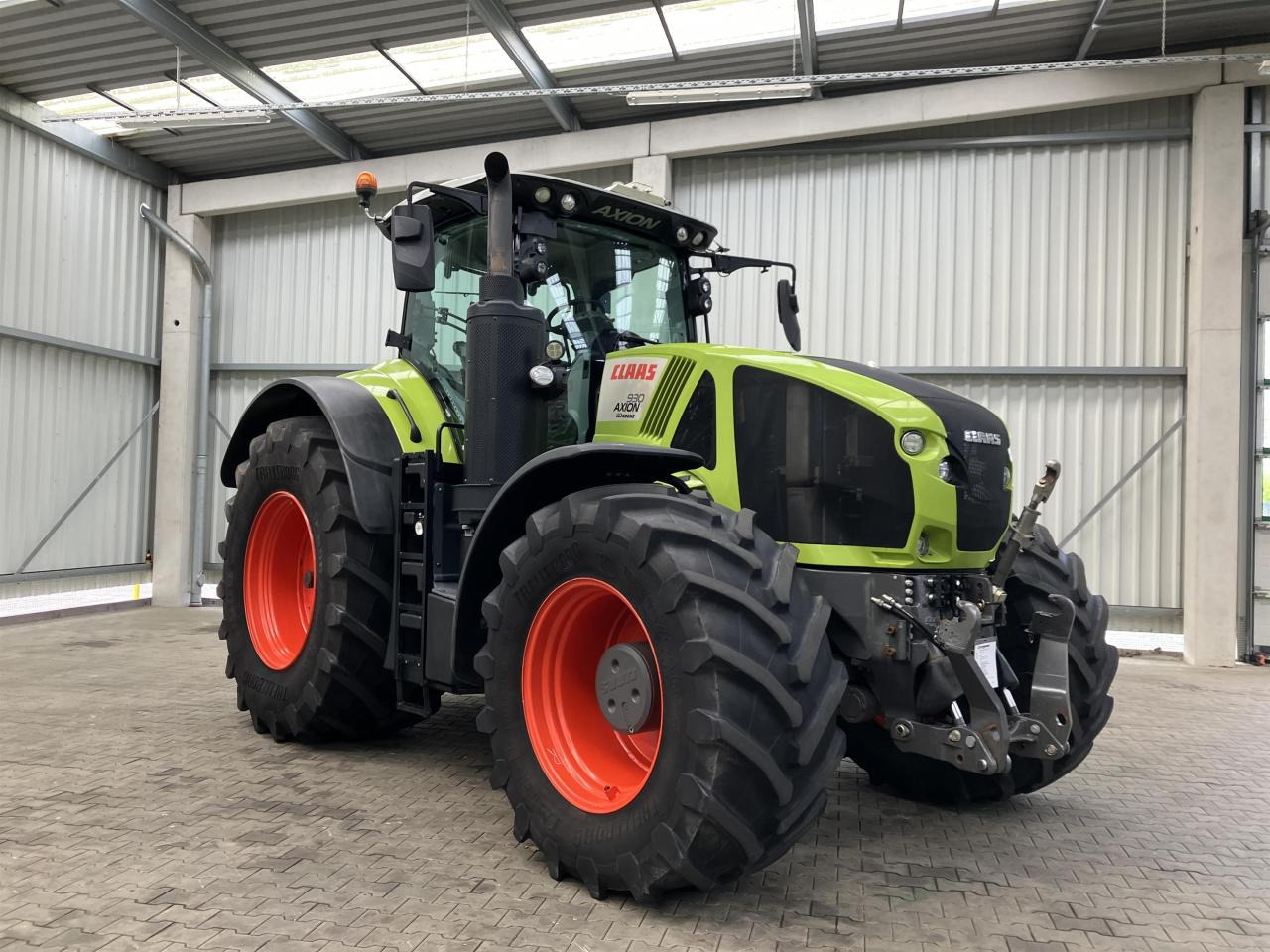 CLAAS Axion 930 - Farm tractor: picture 1 CLAAS Axion 930 - Farm tractor: picture 1