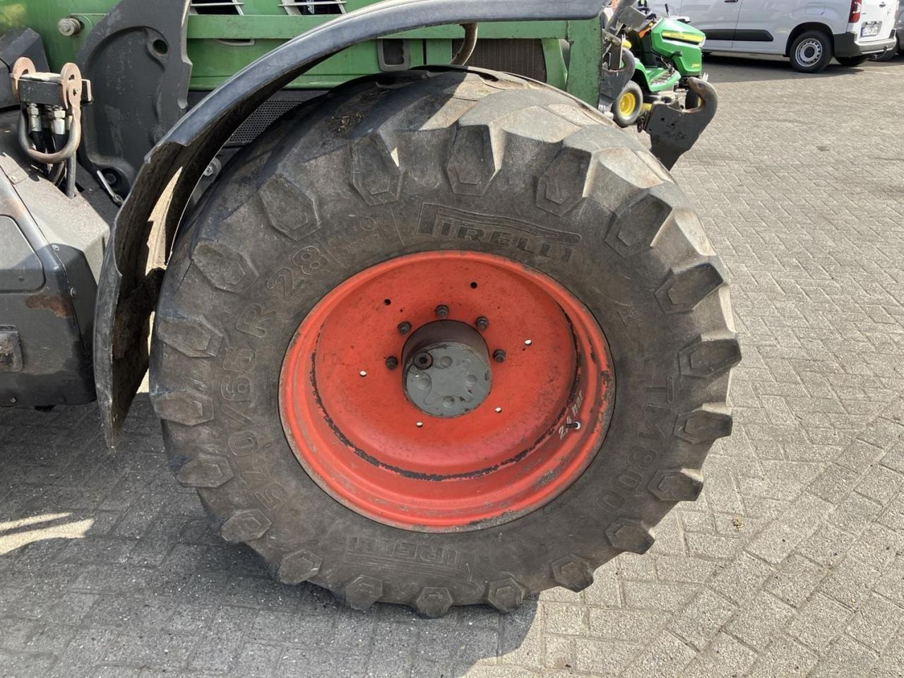 Farm tractor Fendt 714 Vario: picture 15