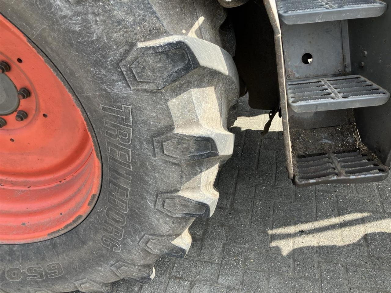 Farm tractor Fendt 714 Vario: picture 12