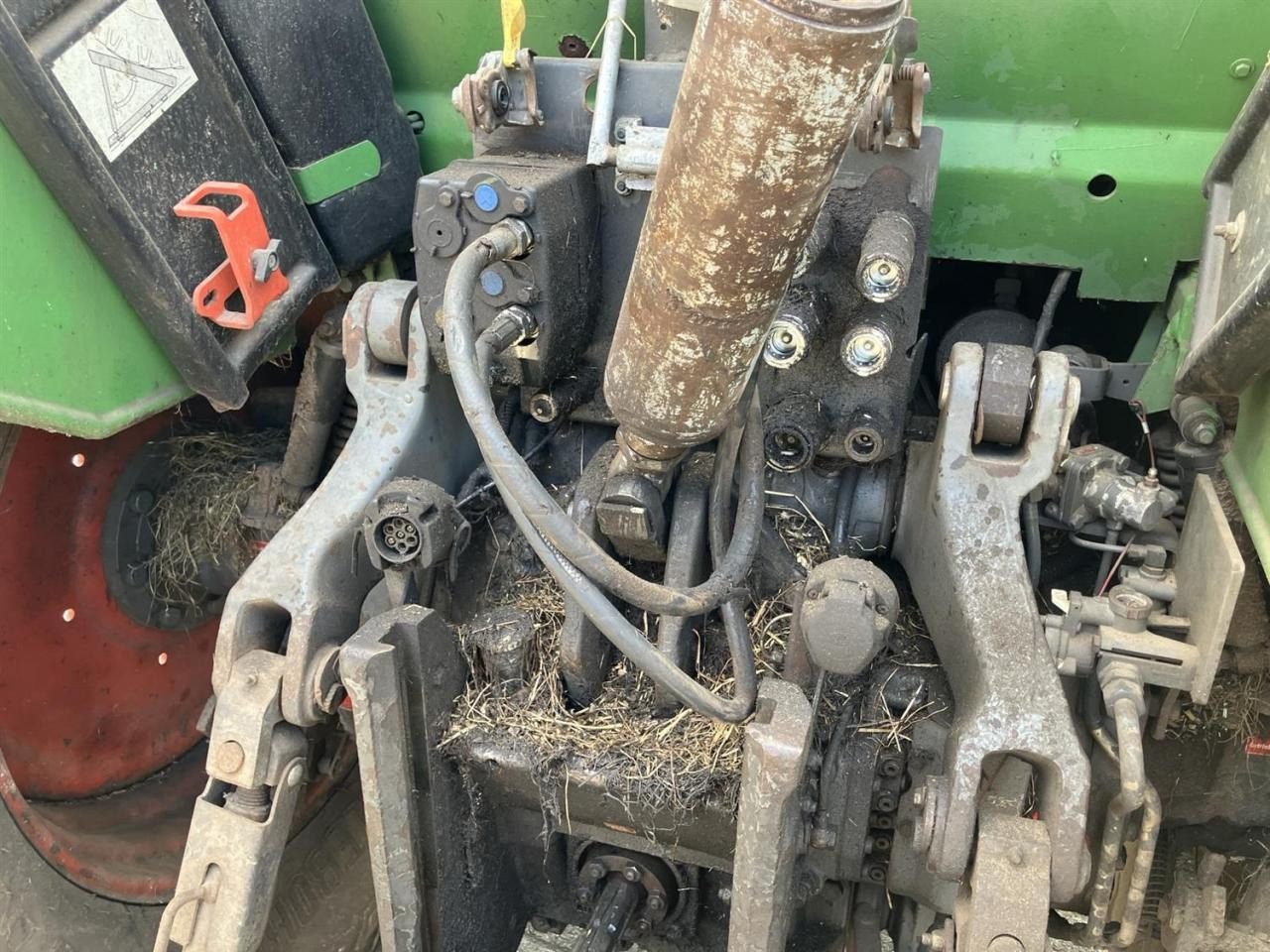 Farm tractor Fendt 714 Vario: picture 8