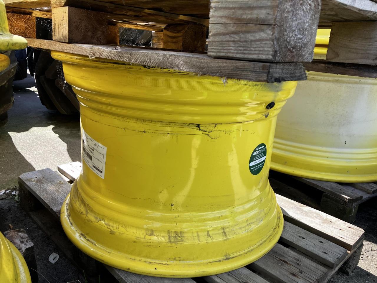 John Deere 20x30 - Tire for Agricultural machinery: picture 4 John Deere 20x30 - Tire for Agricultural machinery: picture 4