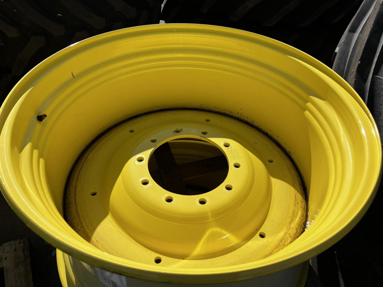 John Deere 23x38 - Tire for Agricultural machinery: picture 2 John Deere 23x38 - Tire for Agricultural machinery: picture 2