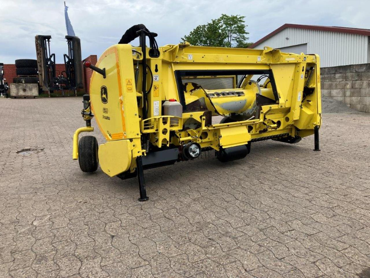Forage harvester attachment John Deere 639: picture 12 Forage harvester attachment John Deere 639: picture 12