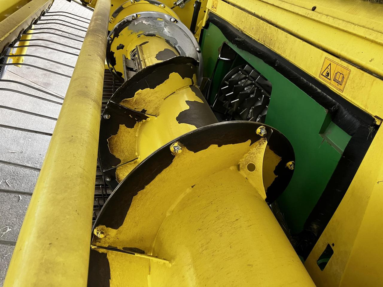 John Deere 639 - Forage harvester attachment: picture 4 John Deere 639 - Forage harvester attachment: picture 4