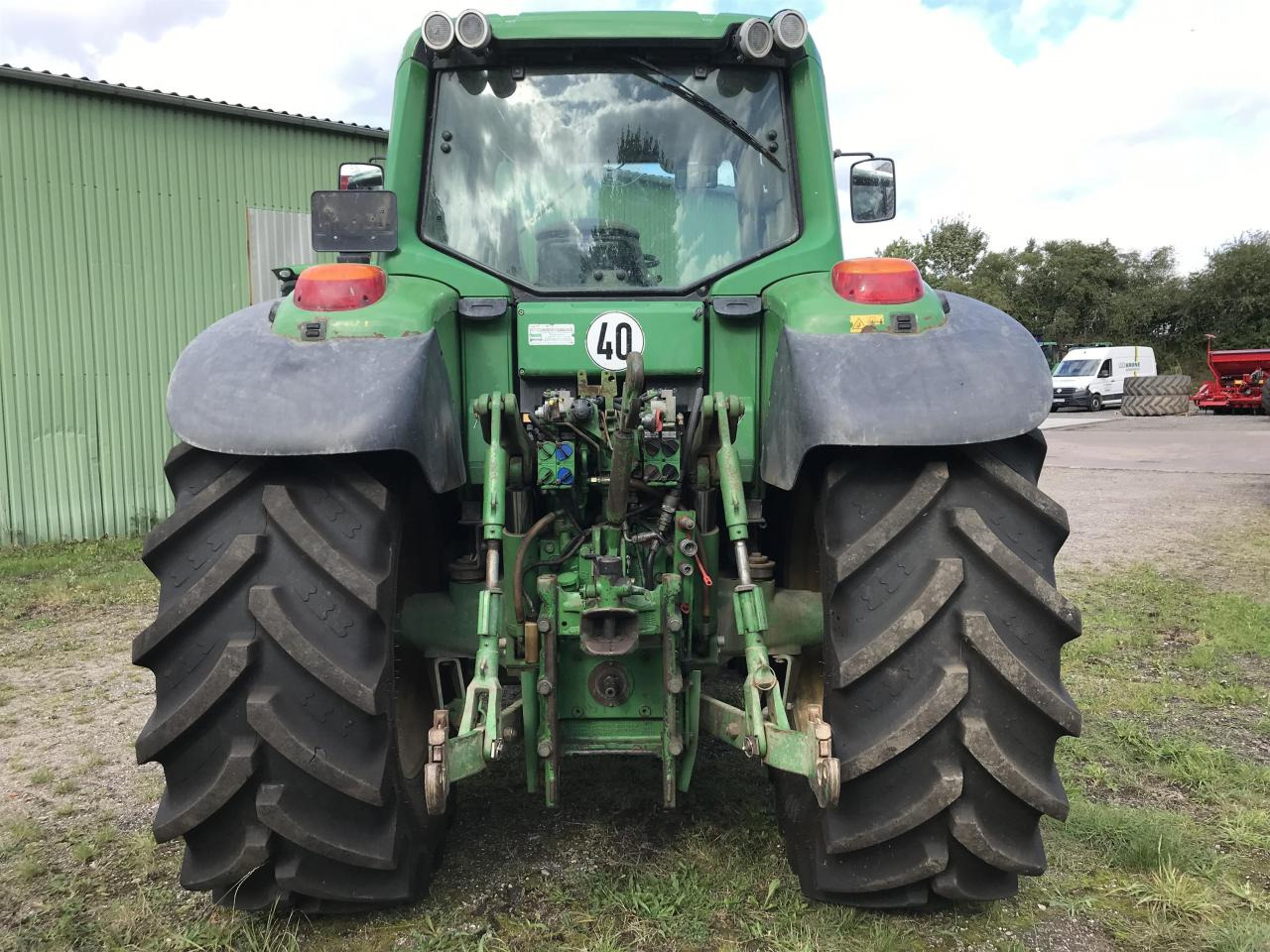 John Deere 6930 Premium - Farm tractor: picture 5 John Deere 6930 Premium - Farm tractor: picture 5