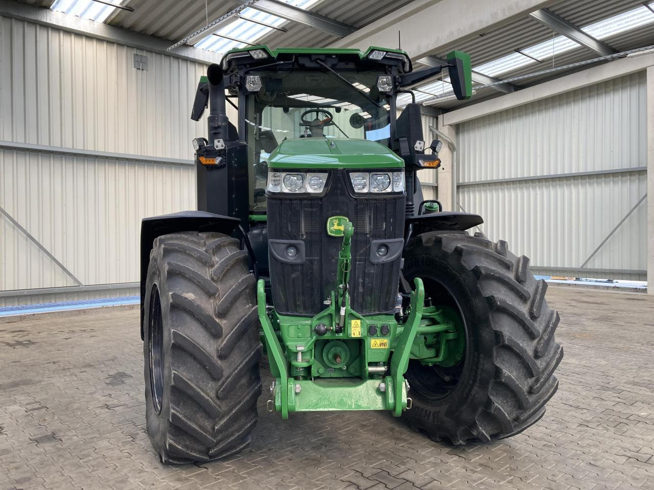 John Deere 7R 310 - Farm tractor: picture 4 John Deere 7R 310 - Farm tractor: picture 4