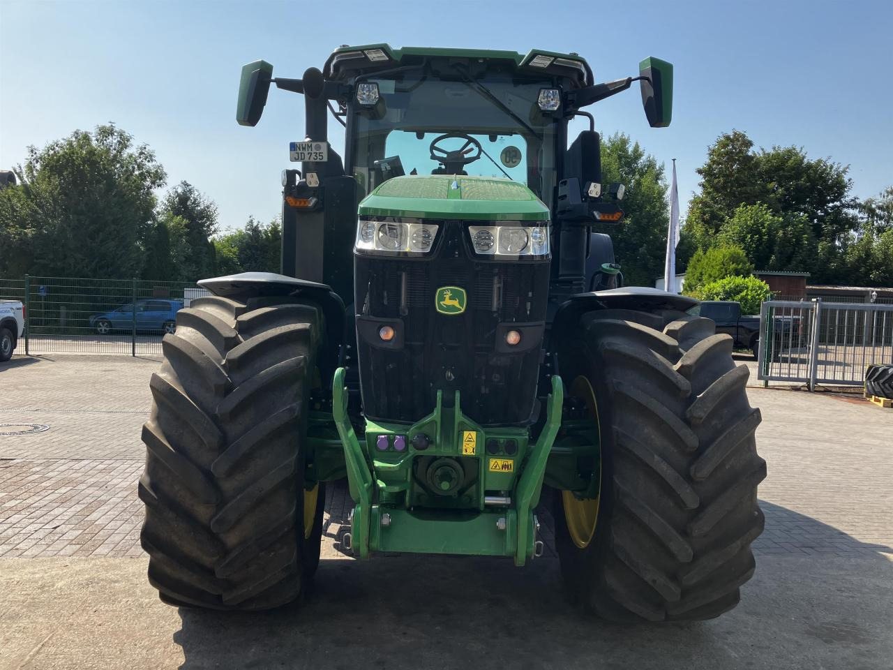 John Deere 7R 350 - Farm tractor: picture 3 John Deere 7R 350 - Farm tractor: picture 3