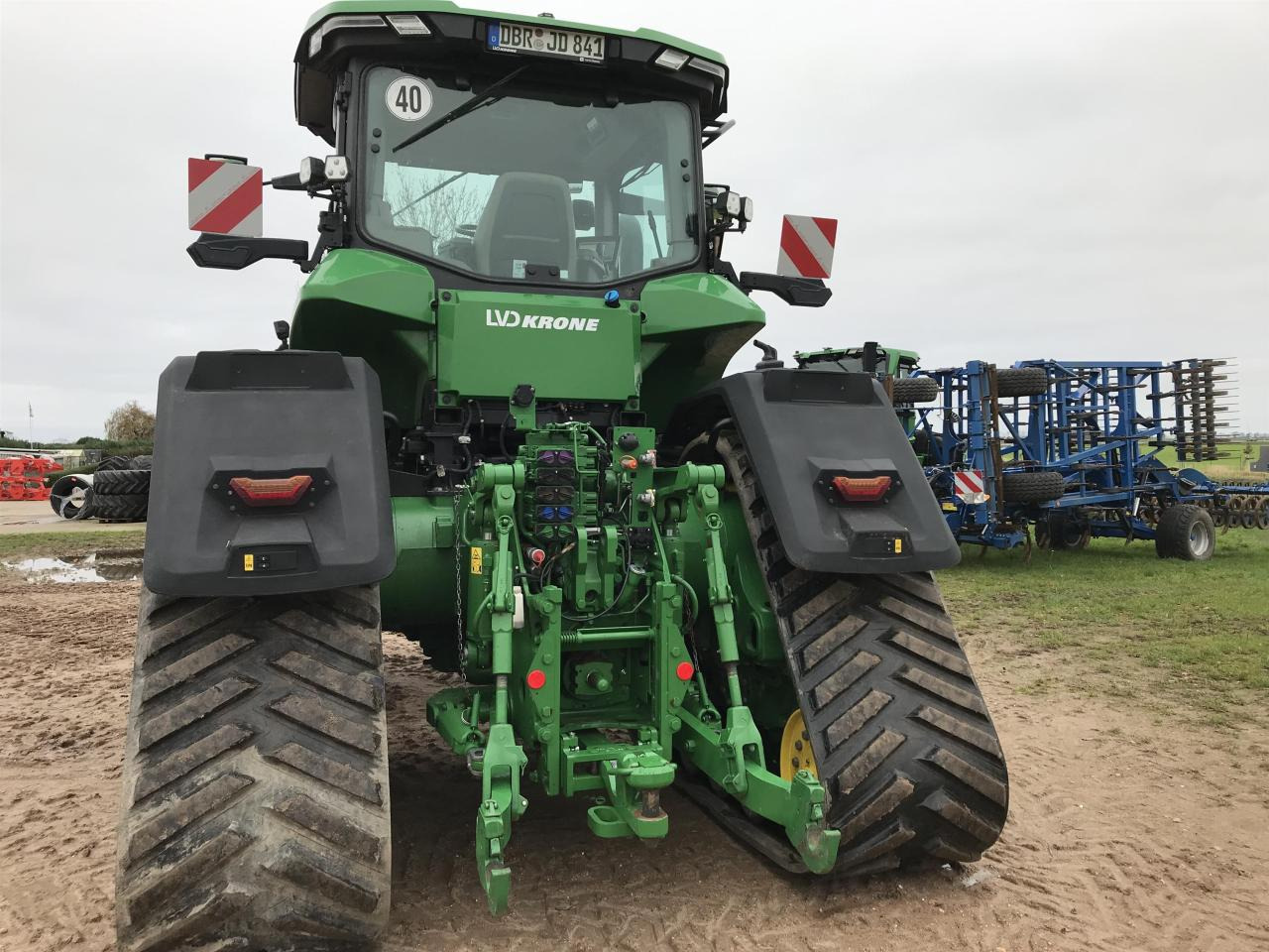 John Deere 8RX 410 - Farm tractor: picture 4 John Deere 8RX 410 - Farm tractor: picture 4