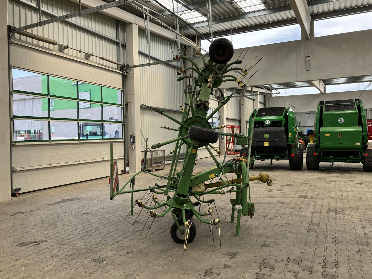 Tedder/ Rake Krone KW 7.70/6x7: picture 6 Tedder/ Rake Krone KW 7.70/6x7: picture 6