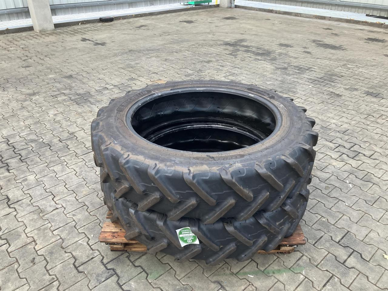 Michelin 320/85R38 - Tire for Agricultural machinery: picture 5 Michelin 320/85R38 - Tire for Agricultural machinery: picture 5