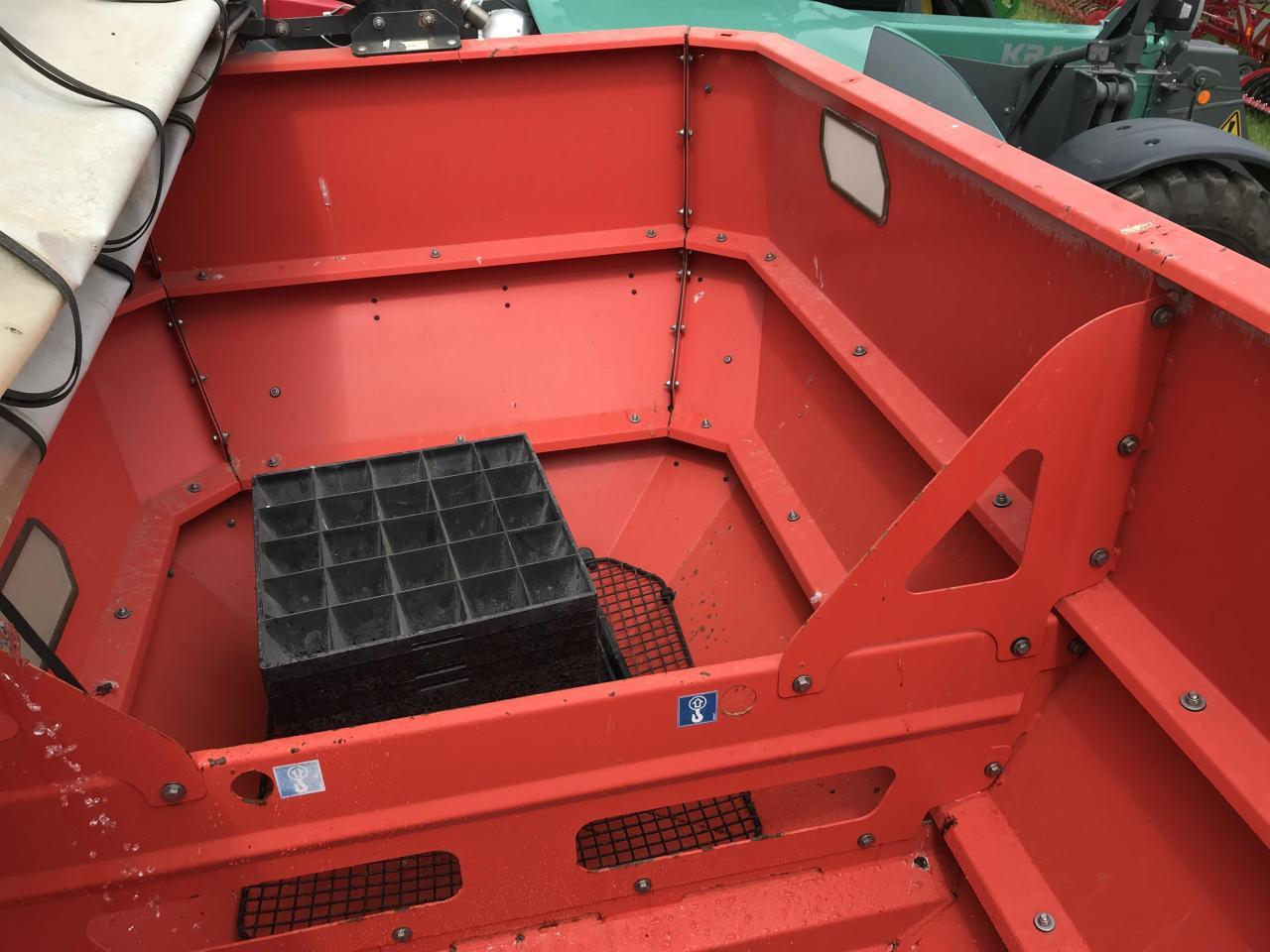 Rauch Axis-H50.1 EMC+W - Fertilizer spreader: picture 3 Rauch Axis-H50.1 EMC+W - Fertilizer spreader: picture 3