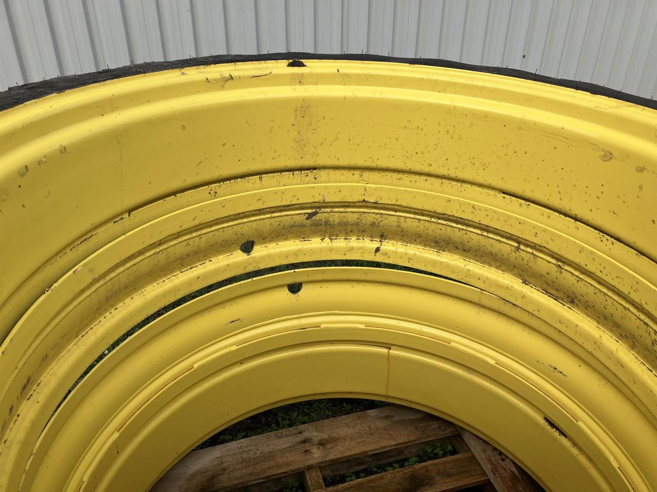 Taurus 270/95R44 - Tire for Agricultural machinery: picture 2 Taurus 270/95R44 - Tire for Agricultural machinery: picture 2