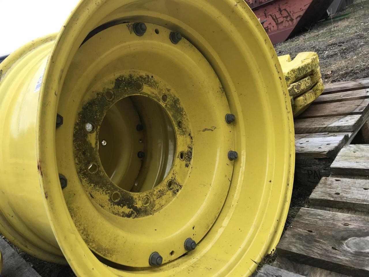 Titan 18x28 - Tire for Agricultural machinery: picture 3 Titan 18x28 - Tire for Agricultural machinery: picture 3