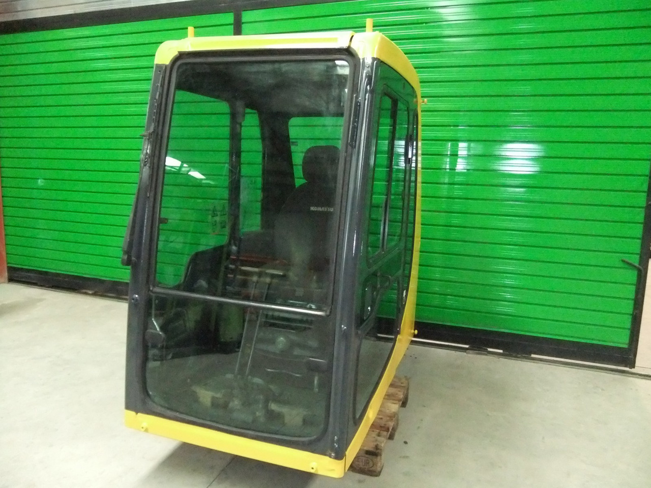 Cab EROPS KOMATSU PC340-6 - Cab for Construction machinery: picture 5 Cab EROPS KOMATSU PC340-6 - Cab for Construction machinery: picture 5