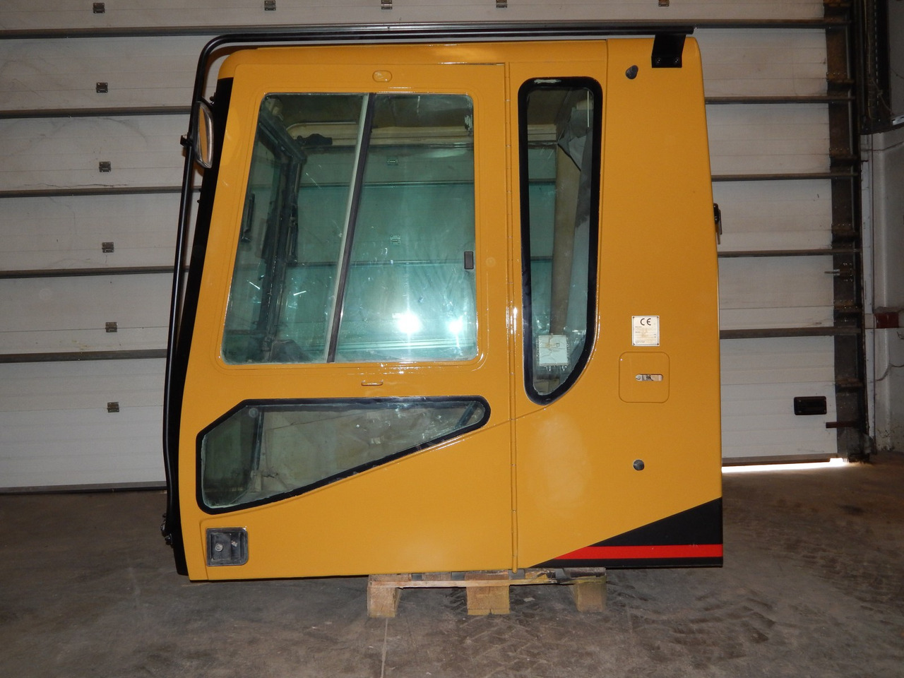Cab ROPS CATERPILLAR 365B - Cab for Construction machinery: picture 2 Cab ROPS CATERPILLAR 365B - Cab for Construction machinery: picture 2