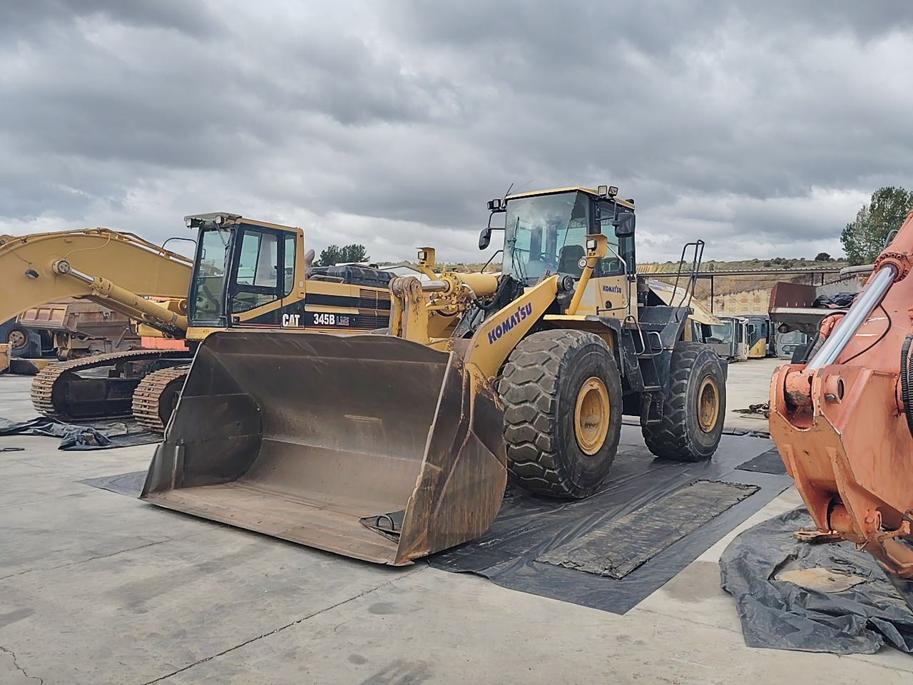 KOMATSU WA480-5H - Wheel loader: picture 1 KOMATSU WA480-5H - Wheel loader: picture 1