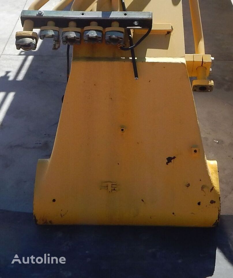 Komatsu PLUMA PARA Komatsu PW200-7 - Boom for Excavator: picture 2 Komatsu PLUMA PARA Komatsu PW200-7 - Boom for Excavator: picture 2