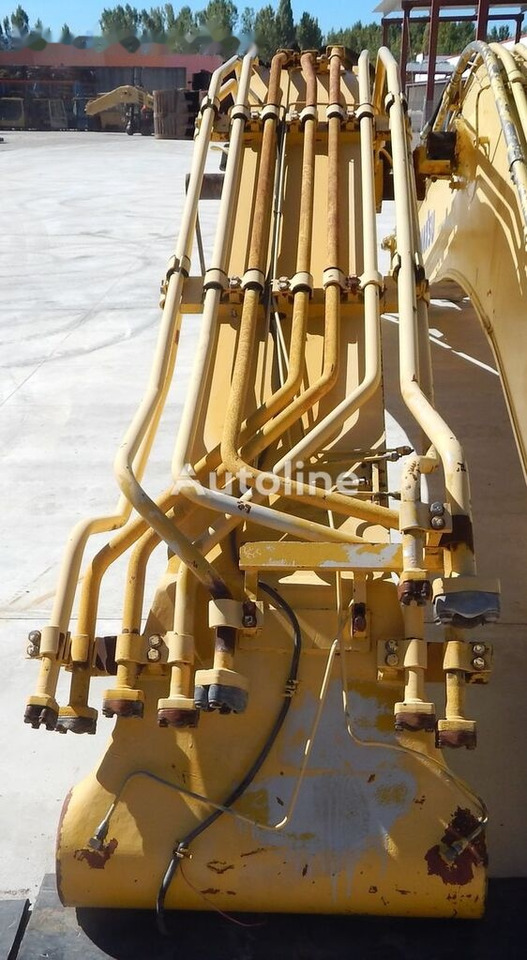 Komatsu PLUMA PC340-7 Komatsu PC340-7 - Boom for Excavator: picture 3 Komatsu PLUMA PC340-7 Komatsu PC340-7 - Boom for Excavator: picture 3