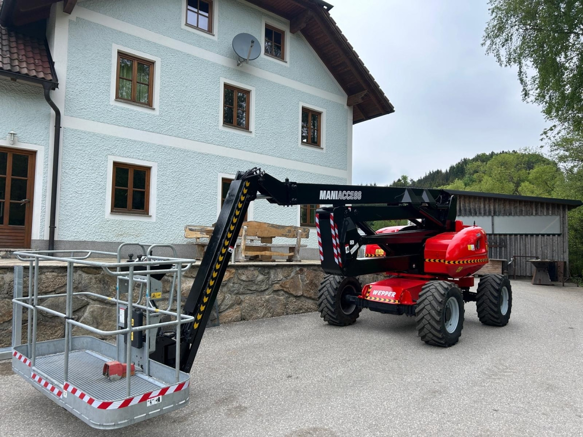 Manitou 200 ATJ Gelenkteleskoparbeitsbühne - Articulated boom lift: picture 1 Manitou 200 ATJ Gelenkteleskoparbeitsbühne - Articulated boom lift: picture 1