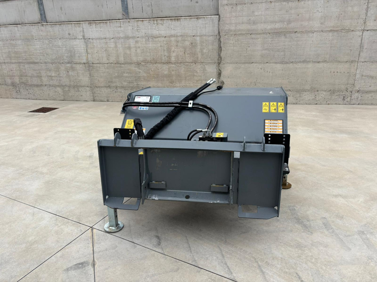 CM Angle sweeper CSA 125 - Broom for Snow removal vehicle: picture 5 CM Angle sweeper CSA 125 - Broom for Snow removal vehicle: picture 5