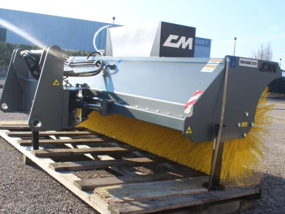 CM Crusher CSA 225 Angle Sweeper - Broom for Skid steer loader: picture 2 CM Crusher CSA 225 Angle Sweeper - Broom for Skid steer loader: picture 2