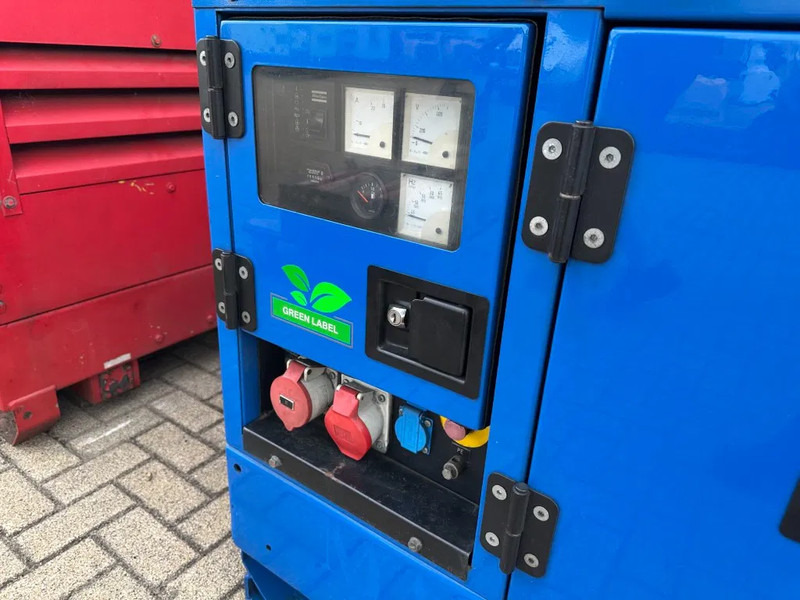 Atlas-Copco QAS 14 Yanmar Stamford 15 kVA Silent generatorset - Generator set: picture 5 Atlas-Copco QAS 14 Yanmar Stamford 15 kVA Silent generatorset - Generator set: picture 5